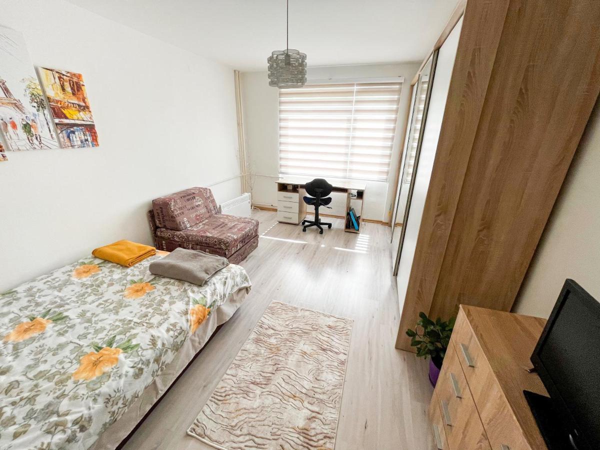Sova Apartment Vârşeţ Exterior foto