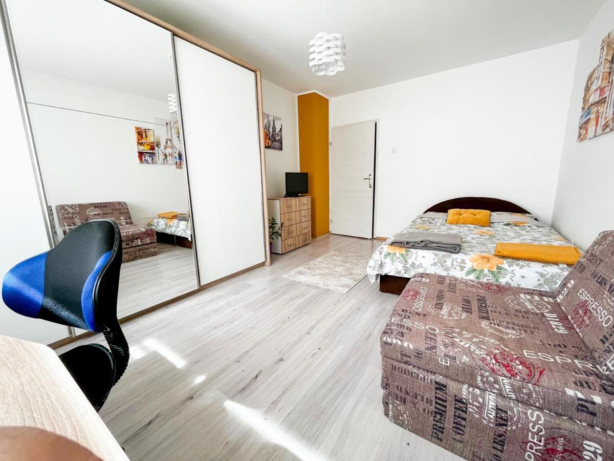 Sova Apartment Vârşeţ Exterior foto
